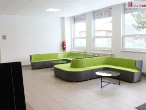 Pronájem kanceláře, Olomouc - Chválkovice, Libušina, 1733 m2