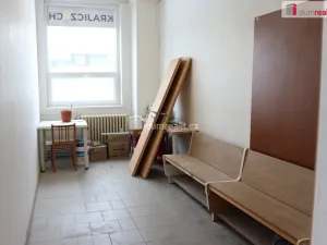 Pronájem kanceláře, Olomouc - Chválkovice, Libušina, 3276 m2