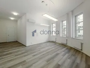 Pronájem kanceláře, Praha, Václavské náměstí, 156 m2