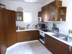 Pronájem rodinného domu, Praha, K vinicím, 251 m2