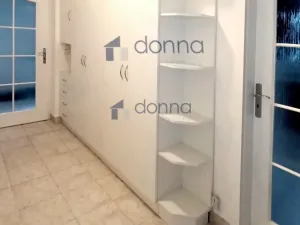 Pronájem rodinného domu, Praha, K vinicím, 251 m2