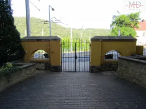 Prodej kanceláře, Ústí nad Labem - Střekov, Karla IV., 100 m2