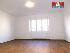 Pronájem bytu 3+1, Cheb, Valdštejnova, 86 m2