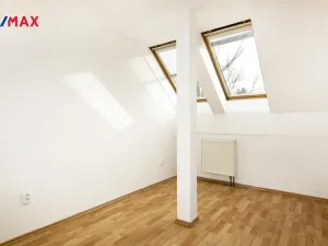 Pronájem bytu 4+kk, Bystřany - Světice, nám. J. Koziny, 95 m2