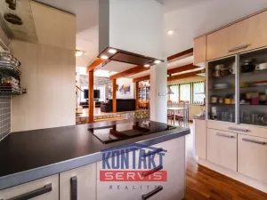 Pronájem rodinného domu, Dubné, 261 m2