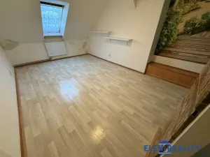 Pronájem bytu 2+kk, Jeseník, nám. Svobody, 52 m2