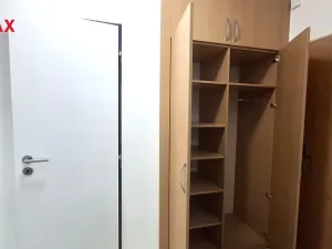 Pronájem bytu 2+1, Ostrava - Poruba, Nálepkovo náměstí, 55 m2