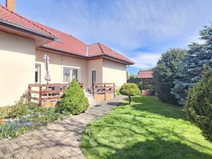 Prodej rodinného domu, Modletice, 261 m2