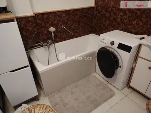 Pronájem bytu 2+1, Děčín - Děčín II-Nové Město, Purkyňova, 75 m2