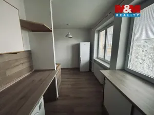 Pronájem bytu 3+1, Praha - Záběhlice, Hrusická, 73 m2