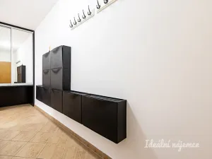 Pronájem bytu 2+kk, Praha, Vorařská, 69 m2