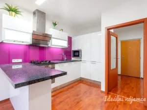 Pronájem bytu 2+kk, Praha - Vršovice, Bajkalská, 53 m2