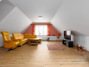 Prodej komerční nemovitosti, Praha - Újezd nad Lesy, Starokolínská, 510 m2