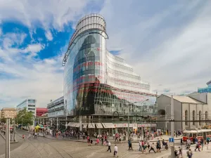 Pronájem kanceláře, Praha - Smíchov, Nádražní, 998 m2