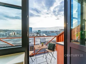 Pronájem bytu 1+kk, Praha, Kolbenova, 40 m2