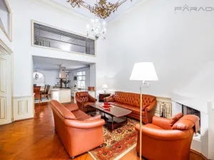 Prodej atypického bytu, Praha - Staré Město, Smetanovo nábřeží, 142 m2