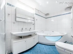 Prodej bytu 4+kk, Praha - Staré Město, Smetanovo nábřeží, 142 m2