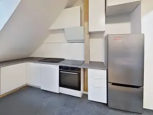 Pronájem bytu 2+kk, Třebíč, Martinské nám., 46 m2