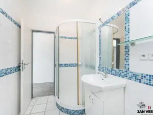 Pronájem bytu 3+1, Praha - Čakovice, U Párníků, 54 m2