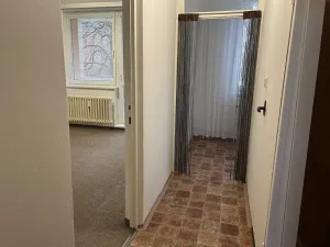 Pronájem bytu 1+1, Uherské Hradiště, Pod Svahy, 30 m2