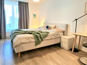 Pronájem bytu 2+kk, Praha, Medunova, 59 m2