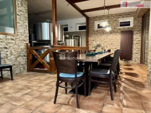 Pronájem restaurace, Topolná, 908 m2