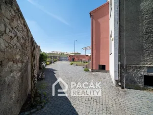 Prodej výrobních prostor, Tršice, 1000 m2