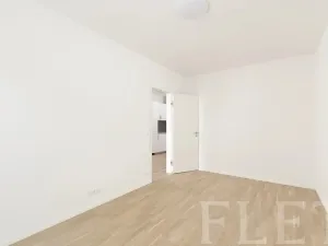 Pronájem bytu 2+kk, Praha - Michle, Michelská, 47 m2