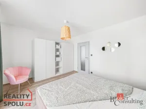 Prodej rodinného domu, Pečky - Velké Chvalovice, Za Statkem, 166 m2