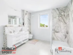 Prodej rodinného domu, Pečky - Velké Chvalovice, Za Statkem, 166 m2