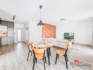 Prodej rodinného domu, Pečky - Velké Chvalovice, Za Statkem, 166 m2