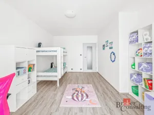 Prodej rodinného domu, Pečky - Velké Chvalovice, Za Statkem, 166 m2
