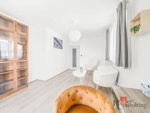 Prodej rodinného domu, Pečky - Velké Chvalovice, Za Statkem, 166 m2