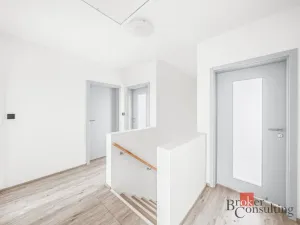 Prodej rodinného domu, Pečky - Velké Chvalovice, Za Statkem, 166 m2