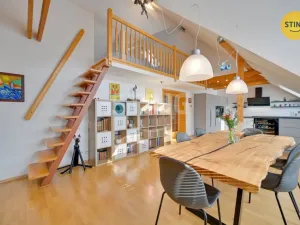 Prodej komerční nemovitosti, Zlín, Kvítková, 609 m2