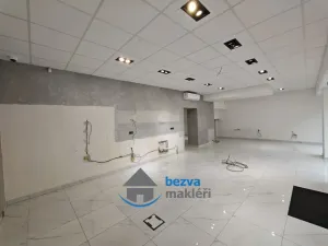 Pronájem obchodního prostoru, Pardubice, Jana Palacha, 100 m2