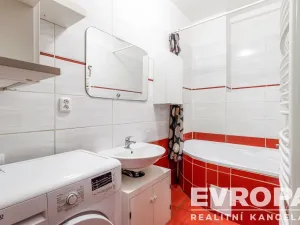 Pronájem bytu 2+1, Pardubice, Jungmannova, 59 m2