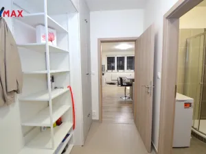 Pronájem bytu 1+kk, Olomouc, Aloise Rašína, 33 m2
