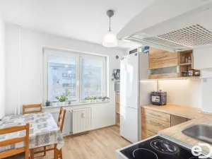 Prodej bytu 2+1, Luštěnice - Zelená, 50 m2