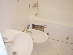 Pronájem bytu 3+1, Praha, Francouzská, 100 m2