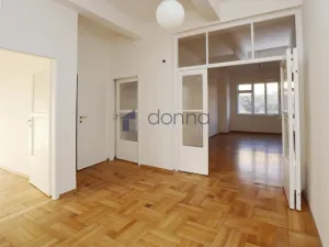 Pronájem bytu 3+1, Praha, Francouzská, 100 m2