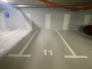 Pronájem garážového stání, Olomouc, Eduarda Hamburgera, 13 m2