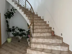 Prodej kanceláře, Zlín - Louky, Chlumská, 600 m2
