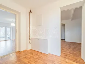 Pronájem bytu 2+kk, Beroun - Beroun-Město, Na Vinici, 45 m2