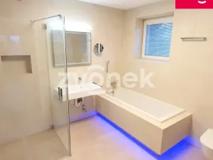 Pronájem rodinného domu, Zlín - Kostelec, Lešenská, 150 m2