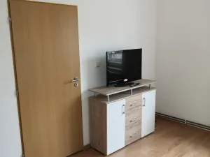 Pronájem bytu 2+1, Karlovy Vary, Kpt. Jaroše, 52 m2