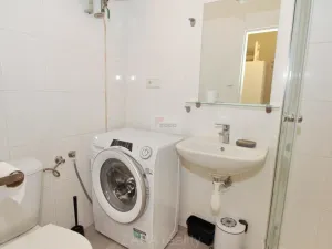 Pronájem bytu 2+kk, Praha - Smíchov, Grafická, 42 m2