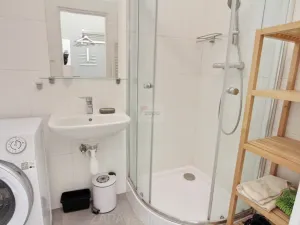 Pronájem bytu 2+kk, Praha - Smíchov, Grafická, 42 m2