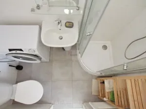 Pronájem bytu 2+kk, Praha - Smíchov, Grafická, 42 m2