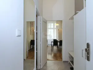 Pronájem bytu 2+kk, Praha - Smíchov, Grafická, 42 m2